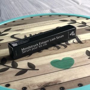 Younique Esteem Lash Serum